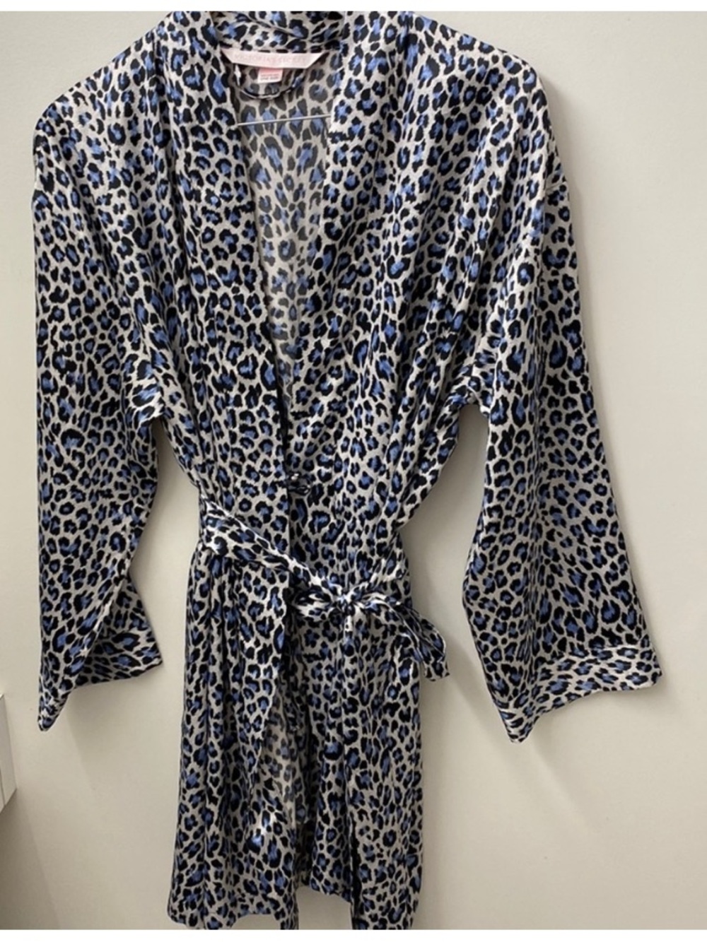 Victoria secret Leopard Print Lightweight Wrap Robe